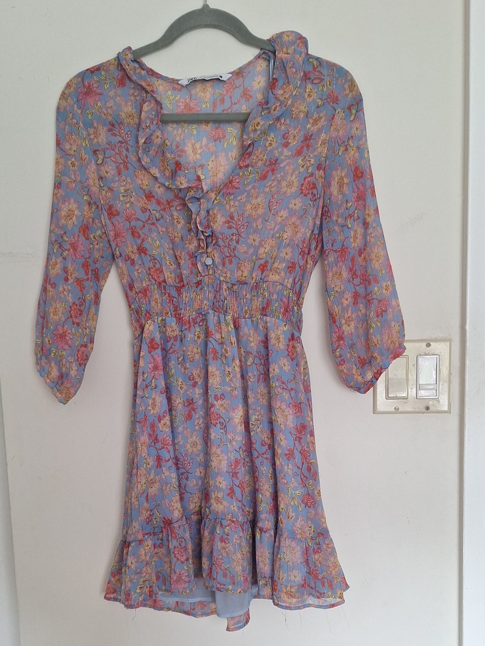 Zara Lavender Floral Ruffle-Trim Mini Dress Gold 3/4 Sleeve